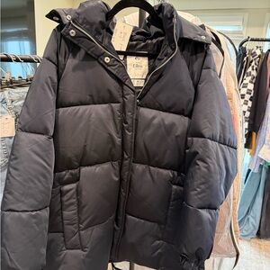 Women's Black Puffer Jacket
